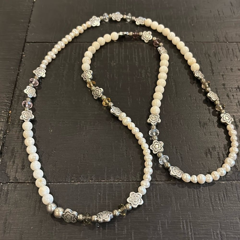 Vintage Freshwater Cream Stone Flower Bead Beaded Long Necklace